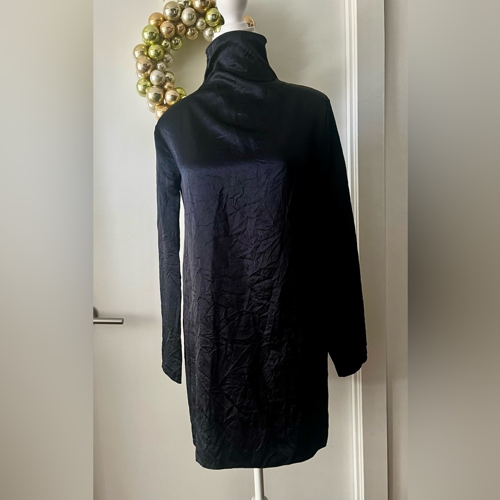 NWOT Zara dress, navy, size small